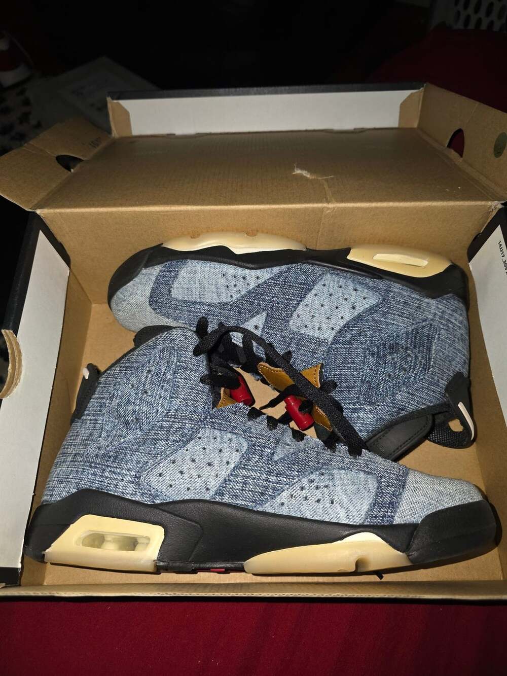Jordan 6 Retro Wash Denim Size 7y(M)